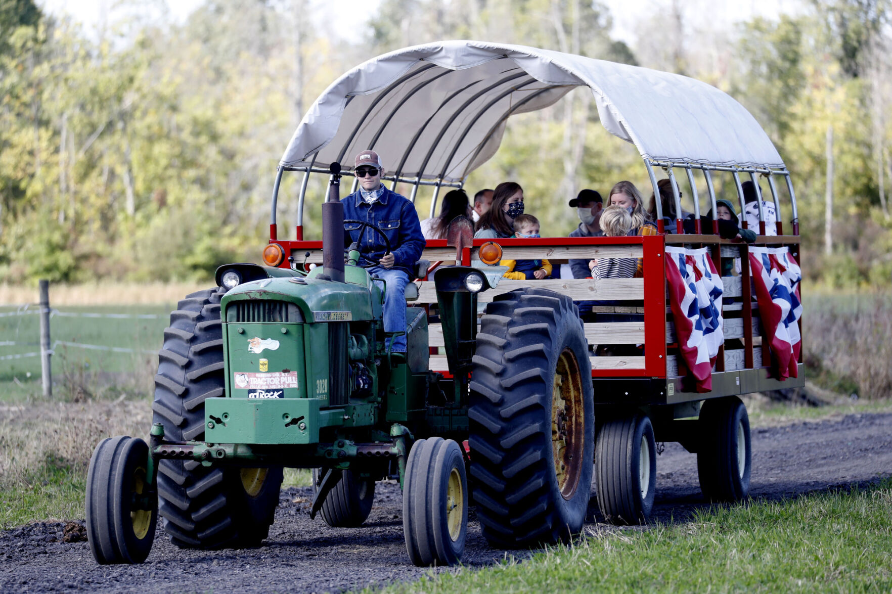 Kelkenberg Farm hayride (copy)